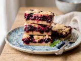 Easy Blueberry Crumb Bars with Lemon and Buttery Crumble - photo 3