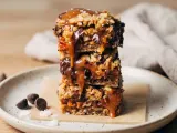 Gooey Caramel Oatmeal Chocolate Chip Bars - photo 2