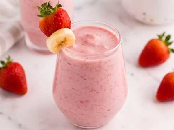 Creamy Protein Strawberry Banana Smoothie